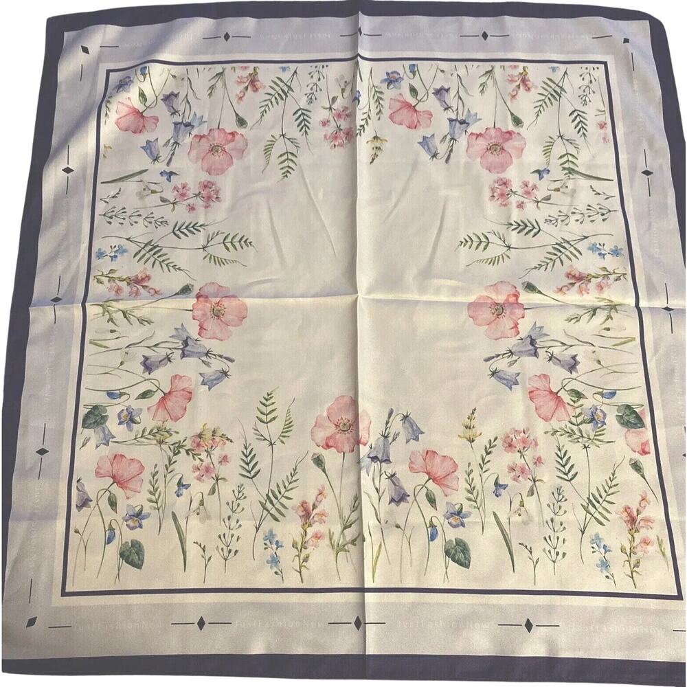 JFN Just Fashion Now square scarf floral lavender purple pink floral romantic